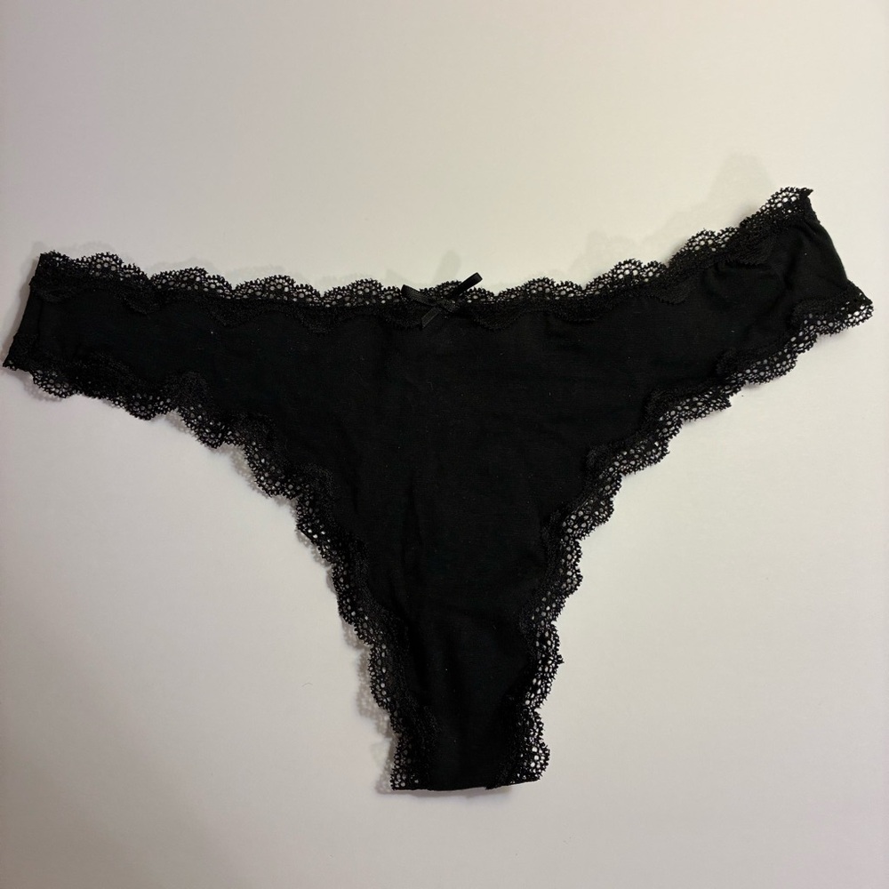 Victoria’s Secret Black Lace Angels Thong
